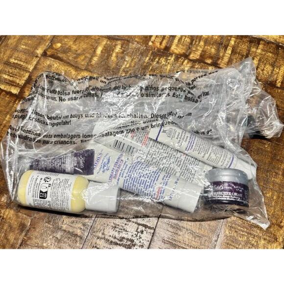 BRAND NEW KIEHL'S ICONIC SKINCARE GIFT SET 5pc TRAVEL SIZE - Picture 3 of 4